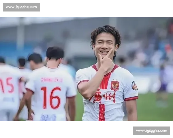 马莱莱预言成真！廖锦涛入选国足，红包承诺引热议